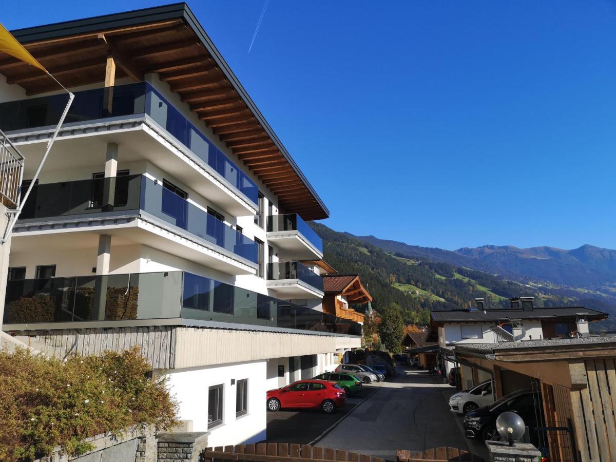 Apart Mountainview Bruck am Ziller Exteriör bild